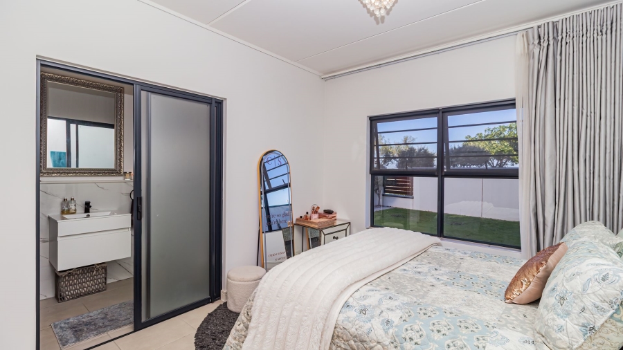 3 Bedroom Property for Sale in Sandown Western Cape